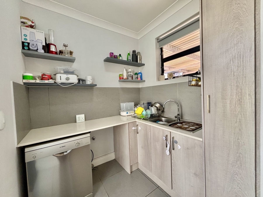 To Let 3 Bedroom Property for Rent in Vierlanden Western Cape